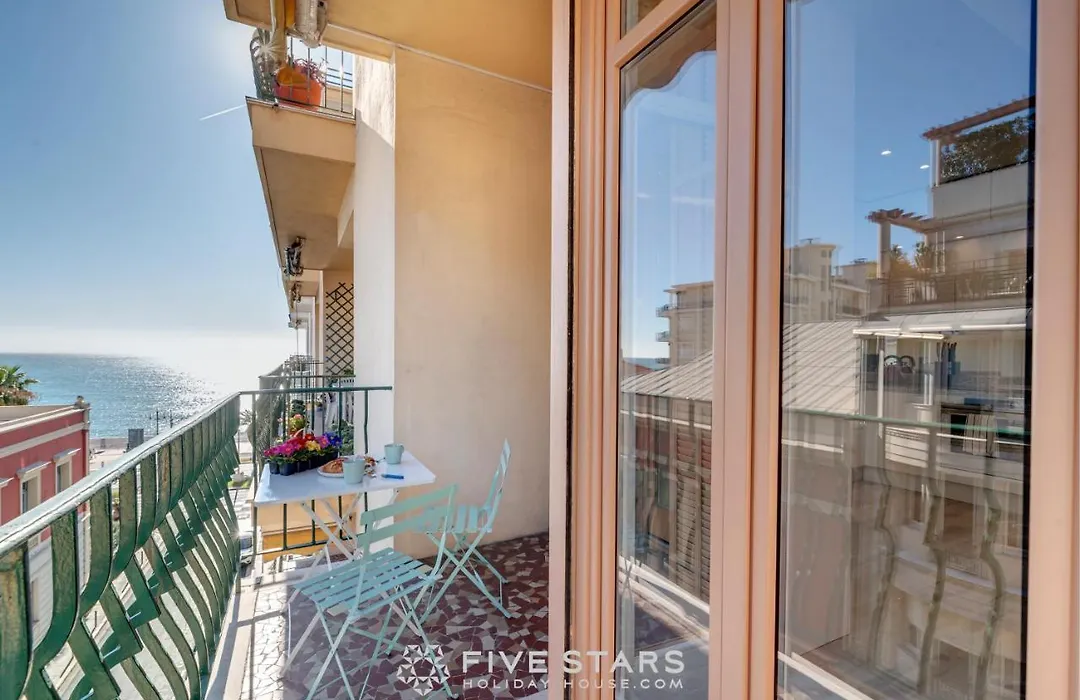 Suite Versailles Five Stars Holiday House-1