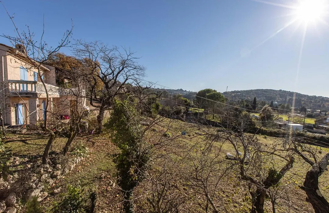 Lb Vacation Rentals I Charming Little Bucolic House 5-Min From City-1