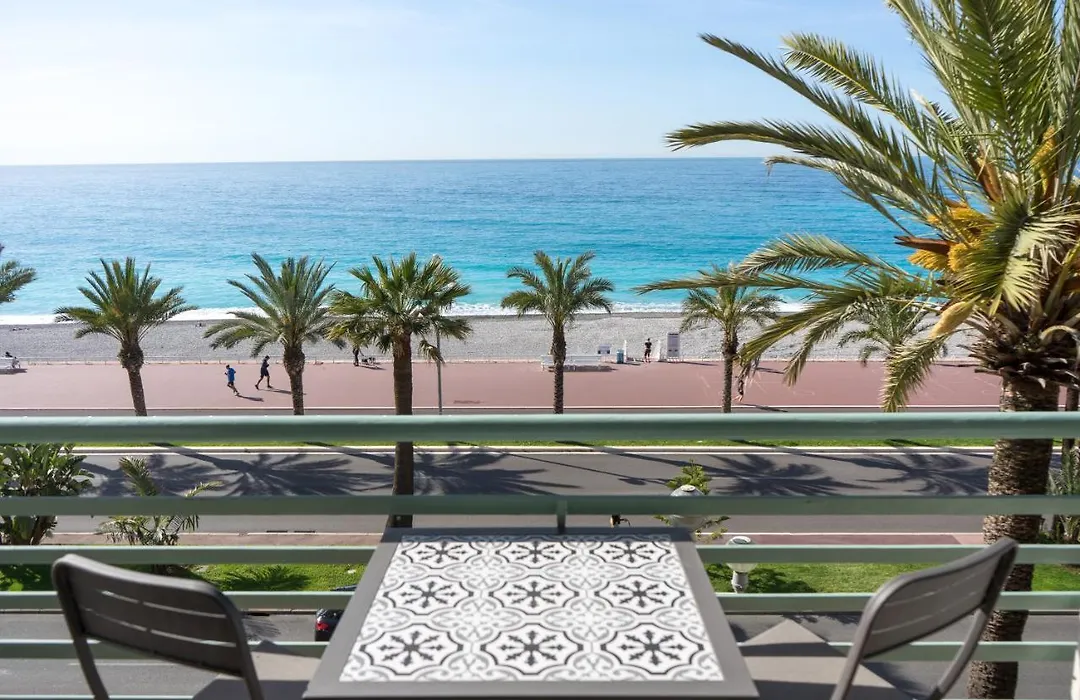 Vecchio Promenade 54-1