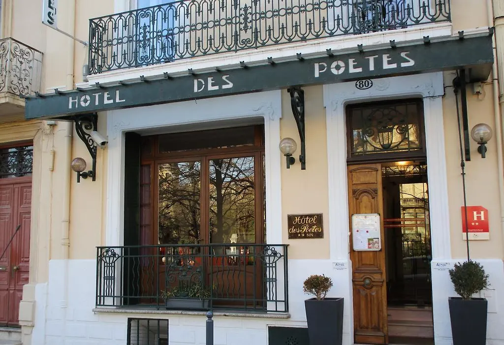 Hotel Des Poetes Avec Parking Sur Reservation-1