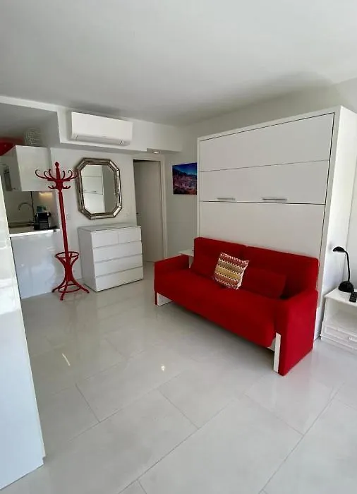 Charming Studio With Pool In Saint Tropez-1