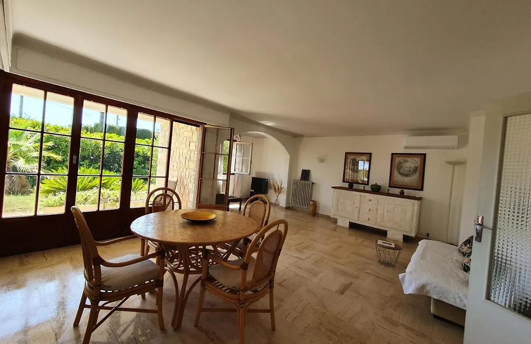 Jolie Maison Provencale Au Calme-1