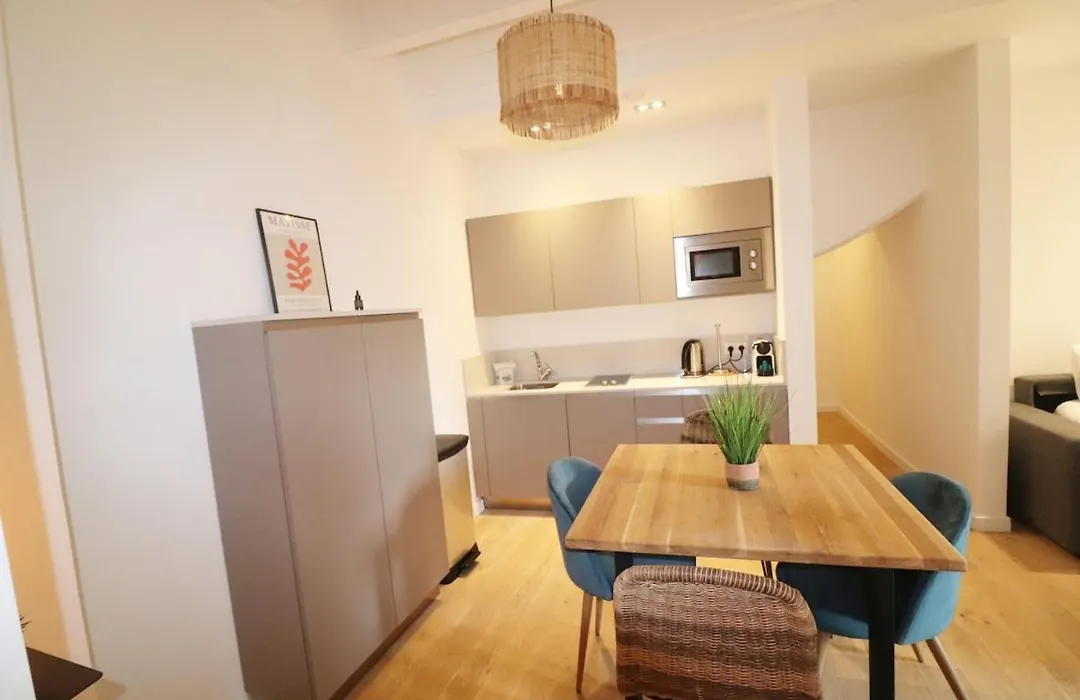Superbe Appartement au coeur de la vieille ville-1