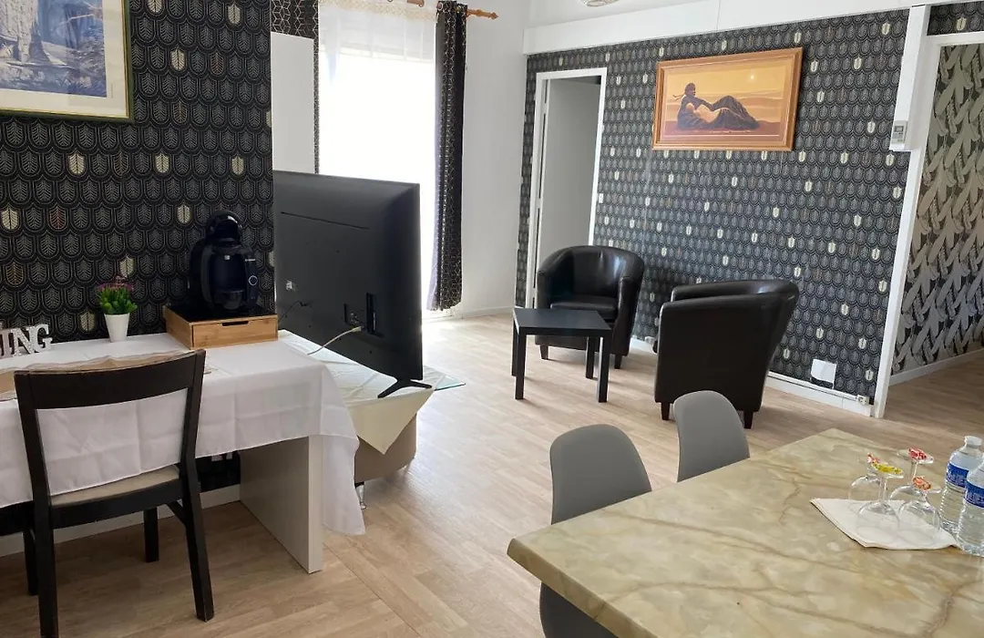 Hotel De Thau-1