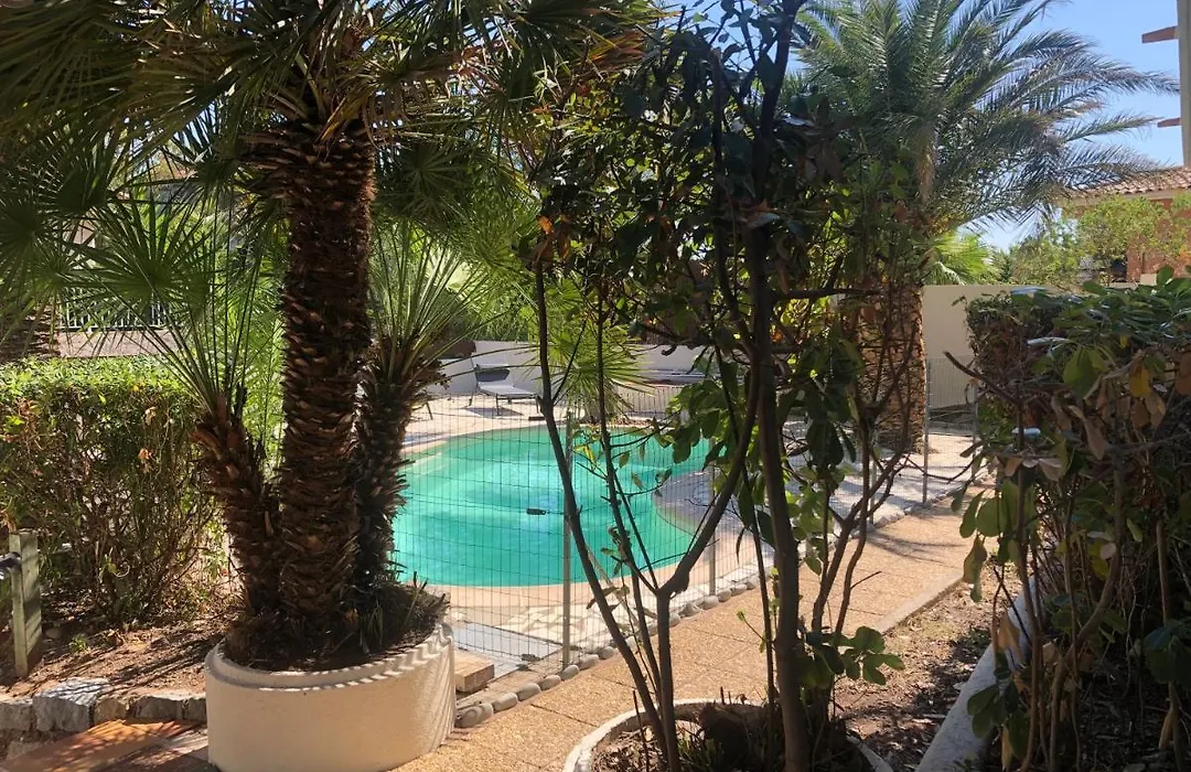 Hôtel de la plage-1
