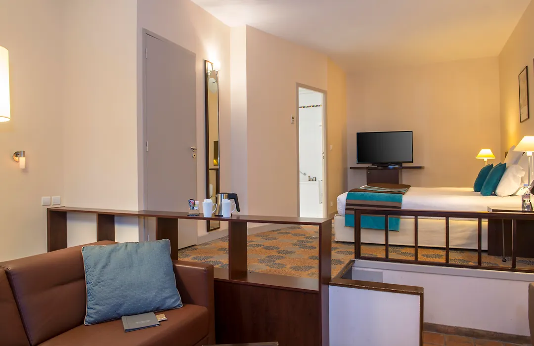 Best Western Plus Le Donjon - Cœur de La Cité Médiévale-1