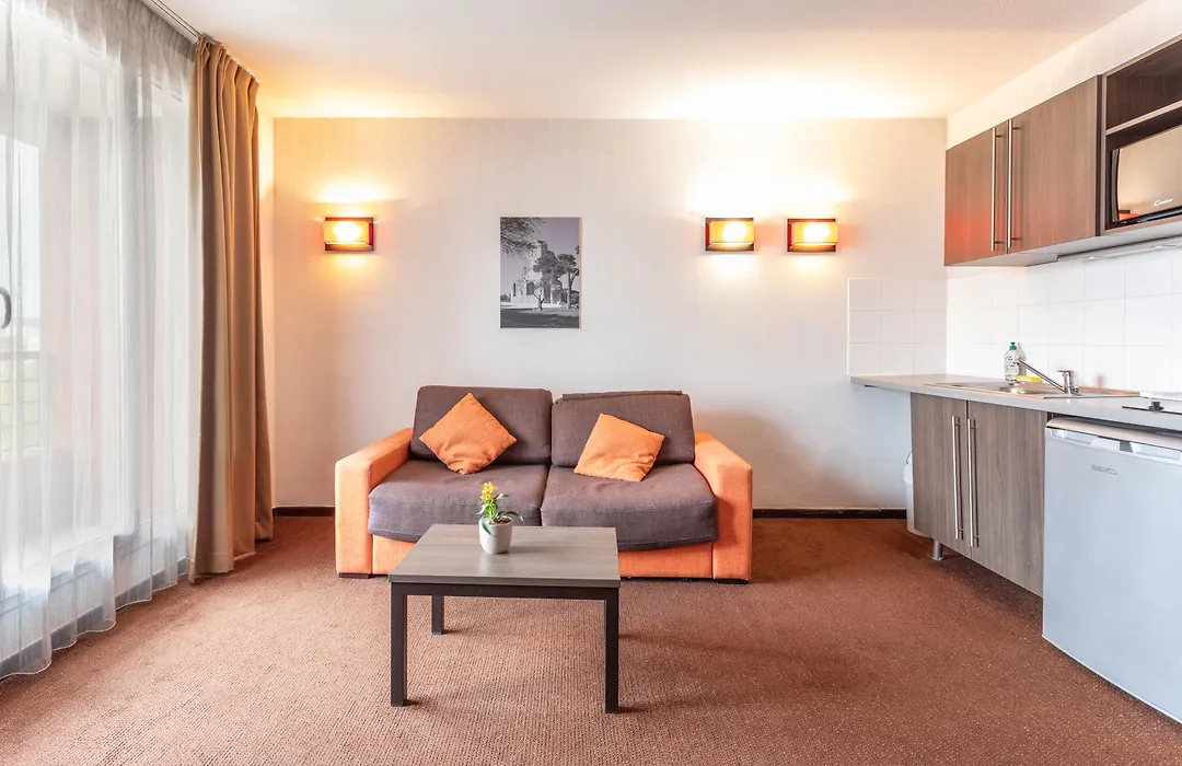 Comfort Aparthotel Nimes Centre-1