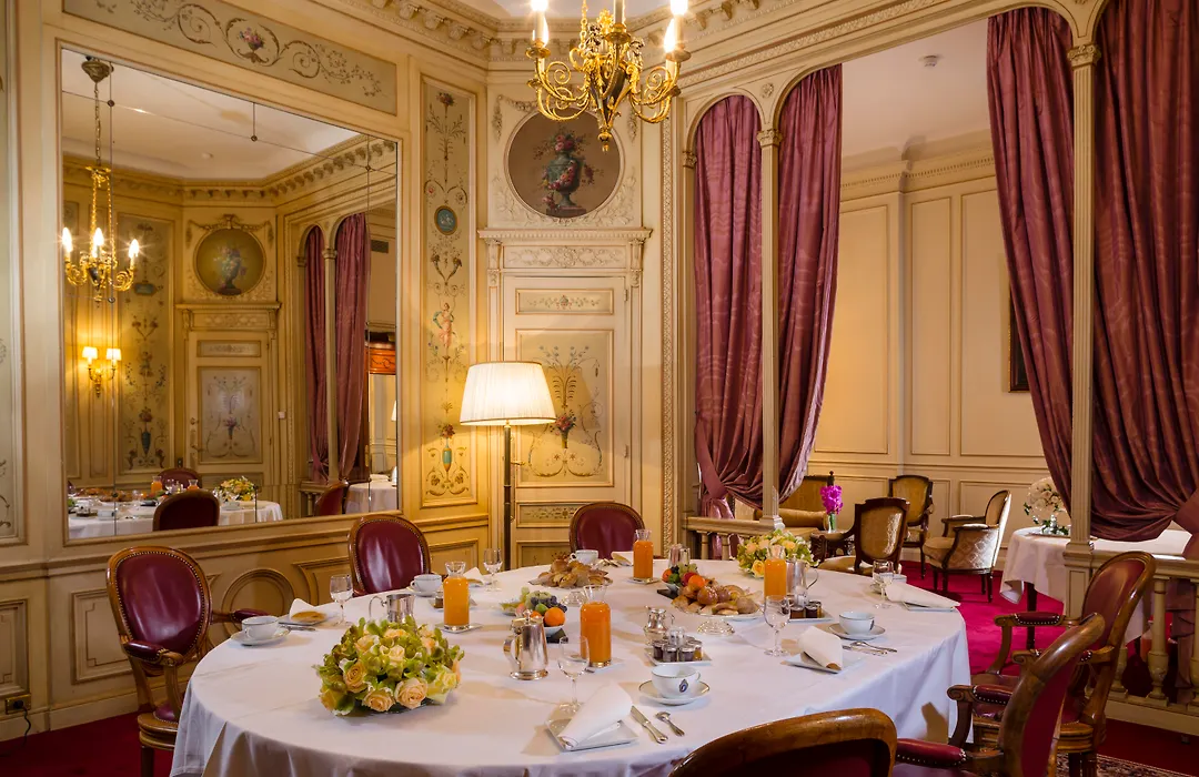 Hotel Raphael-1