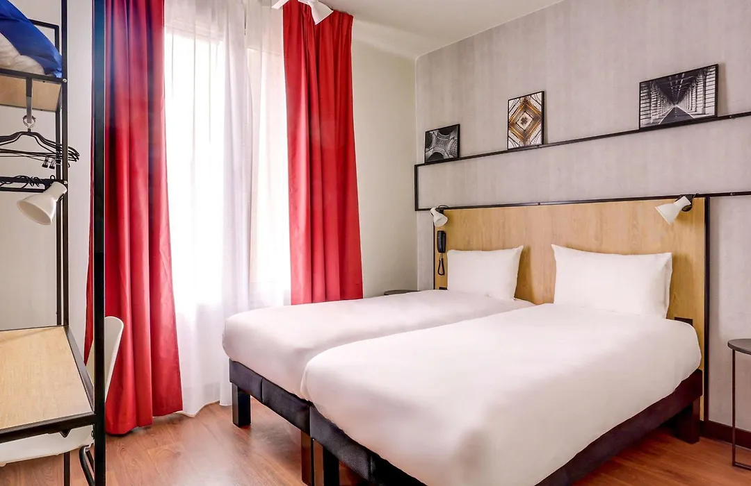 Ibis Daumesnil Porte Doree-1