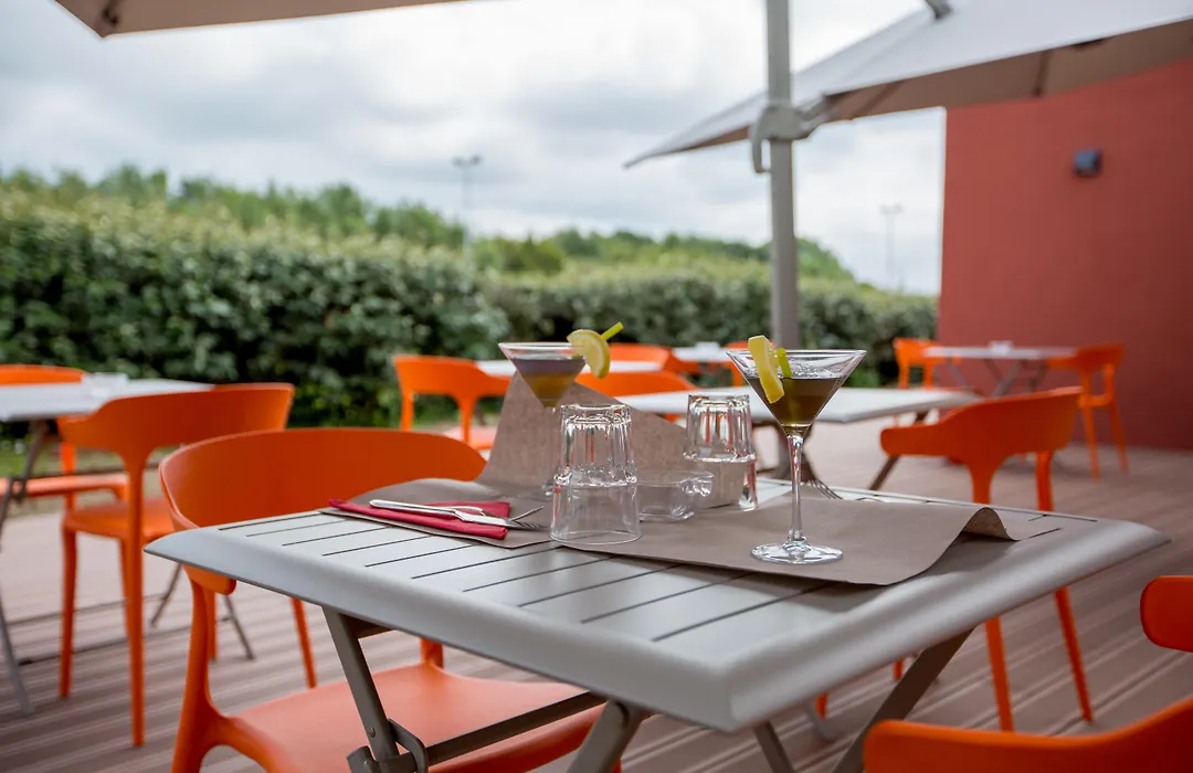 Ibis Cherbourg La Glacerie-1