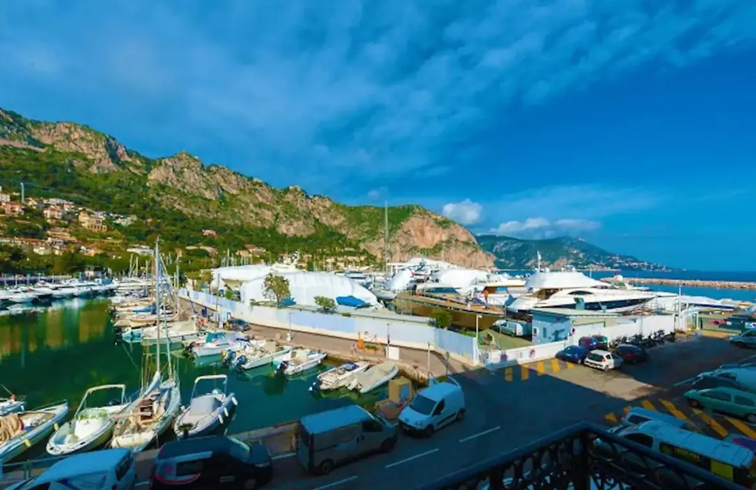 Stunning Beaulieu Sur Mer Retreat Chic With Air-Conditioning And Breathtaking Views-1