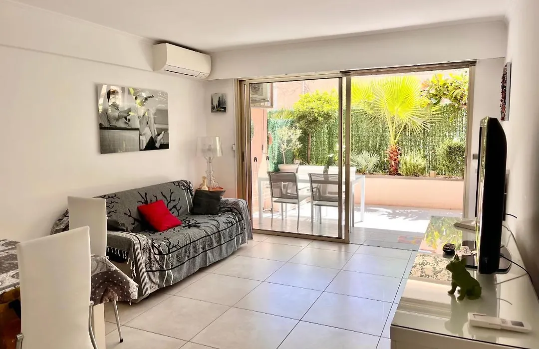 Apartment Cannes Rico Beach-1