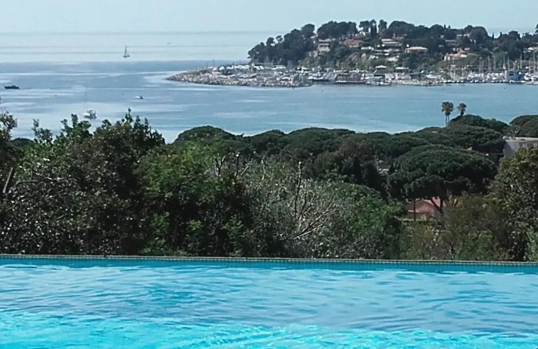 Les Citronniers - Splendide vue mer accès plage à pieds à 5 minutes-1