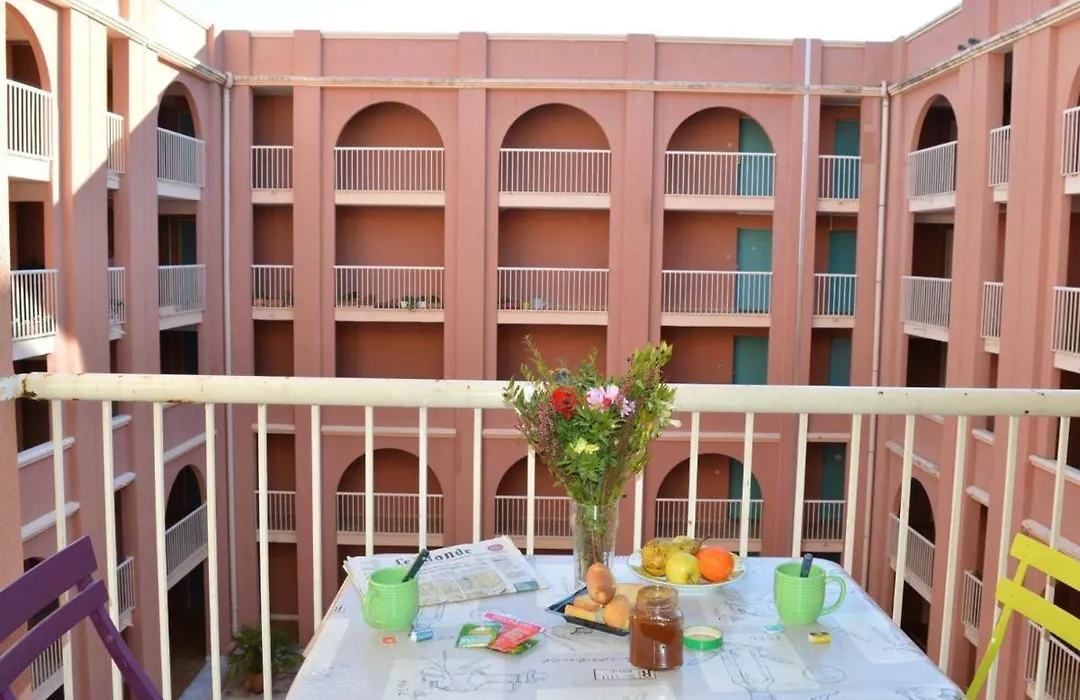 Studio Calme Et Central A Saint Aygulf, Plage A 300M, Marche Provencal A Pied, 3 Couchages. - Fr-1-226A-107-1