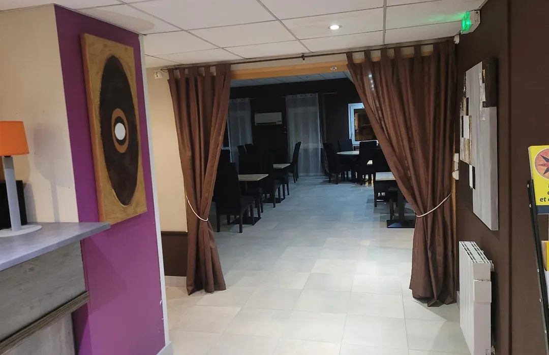 Hotel Le Cosy Blois Villebarou-1