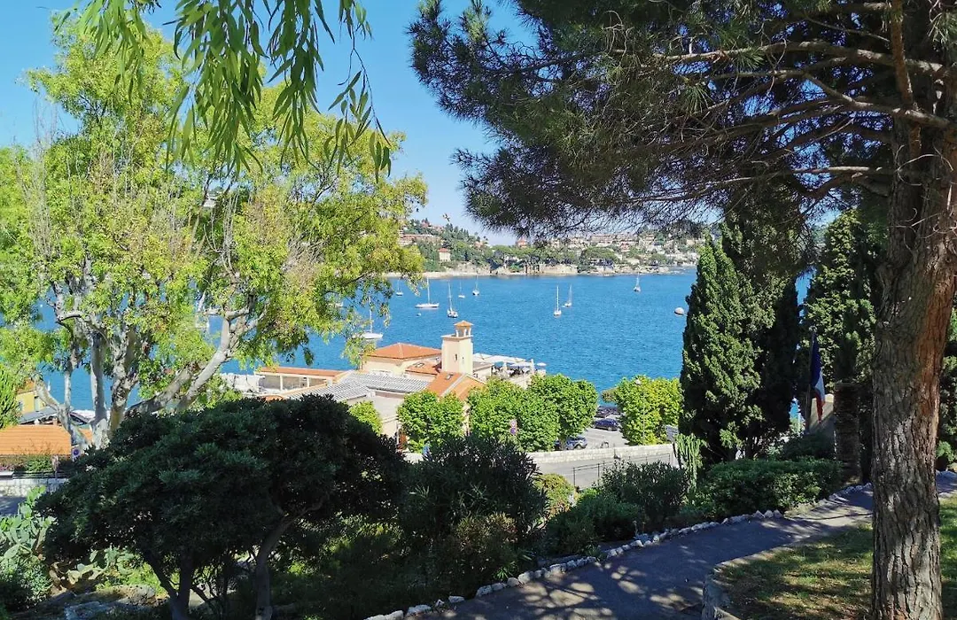 Le Foch2 By Booking Guys-1