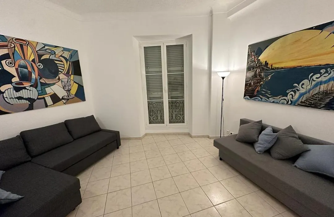 Apartment 150Mt From Central Station-1
