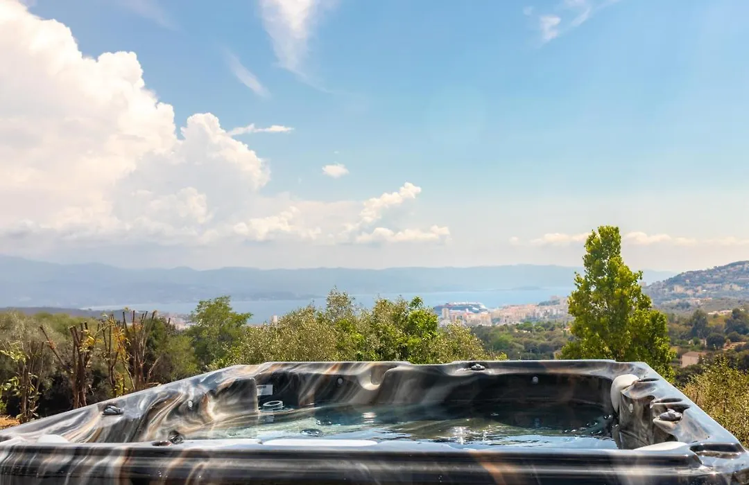 CASA LC chambre2 vue Mer Jacuzzi-1