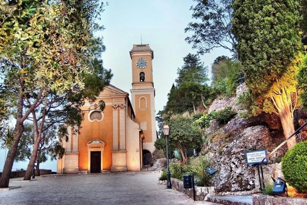 Studio au calme, avec terrasse et parking à Eze village-1