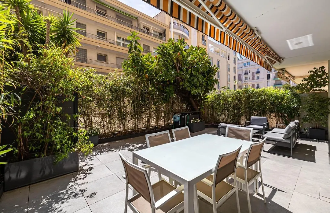 Stunning 2 Bedroom Flat, 2 Min From The Croisette-1