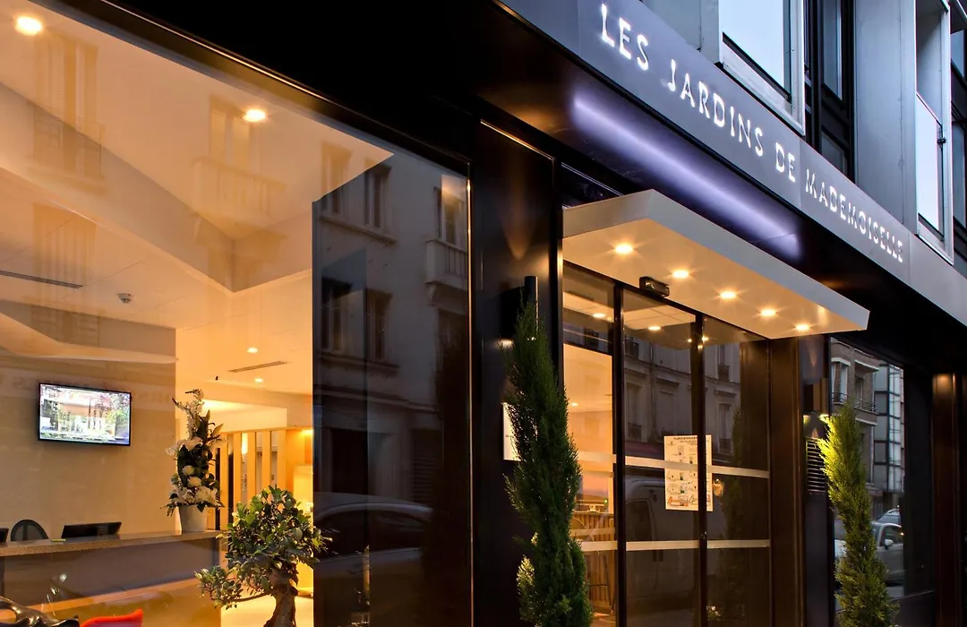 Jardins De Mademoiselle Hotel & Spa-1