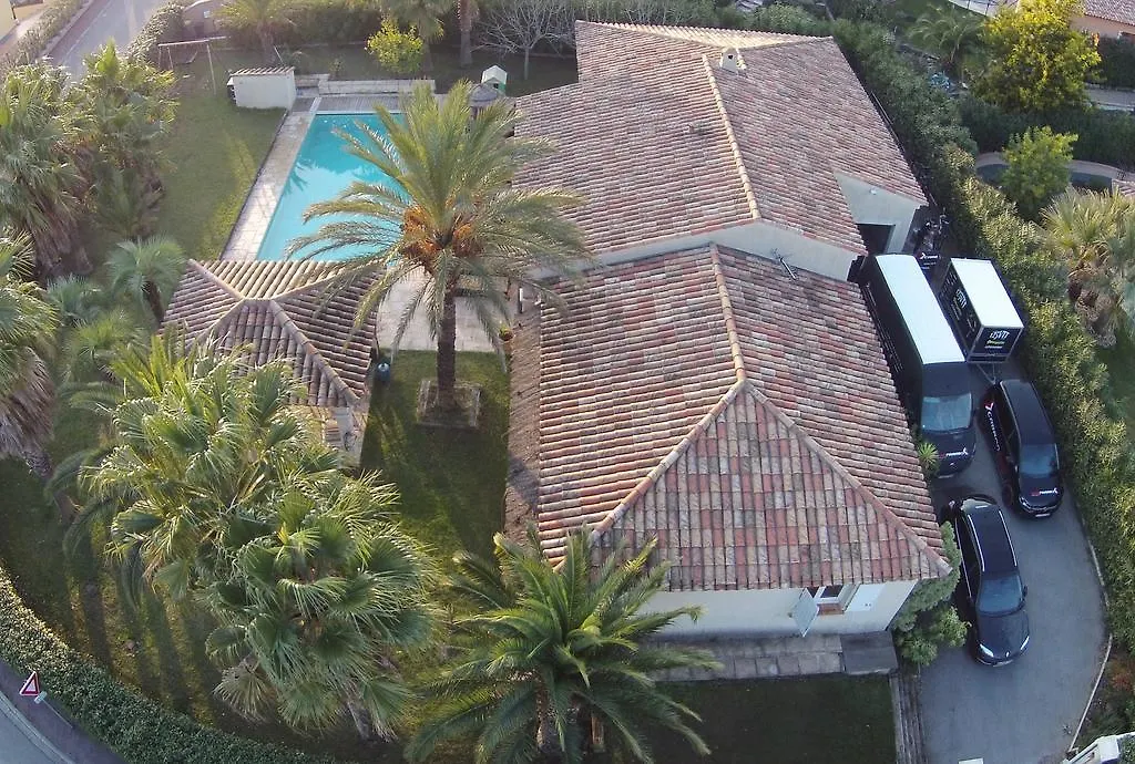Luxueuse Villa Récente à Saint Raphaël de Plain Pied-1