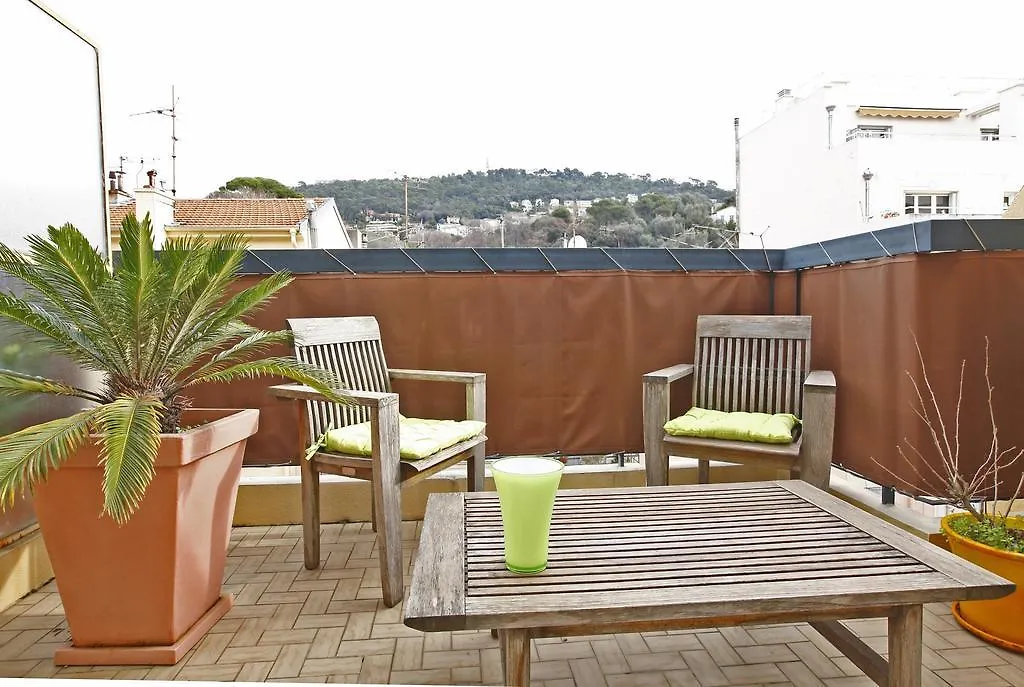 Appartement 6 Personnes Avec Terrasse Le Port Nice-1