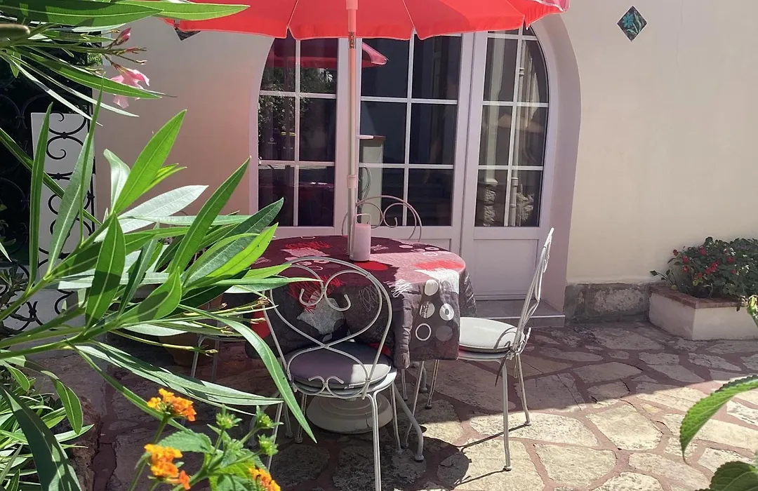 Studio Independant, Front De Mer Et Plage A 200M-1