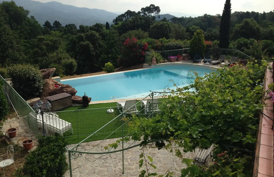 Un petit paradis en Provence-1