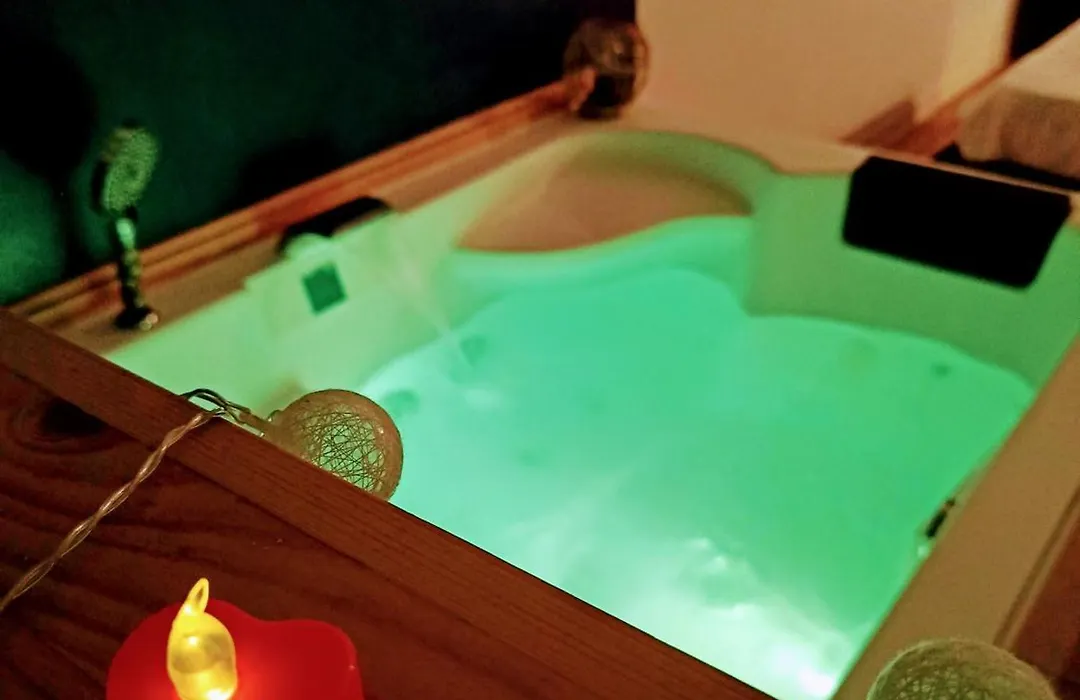 Studio Cosy, Grand Spa Privatif Et Parking Privee Centre Ville Menton-1