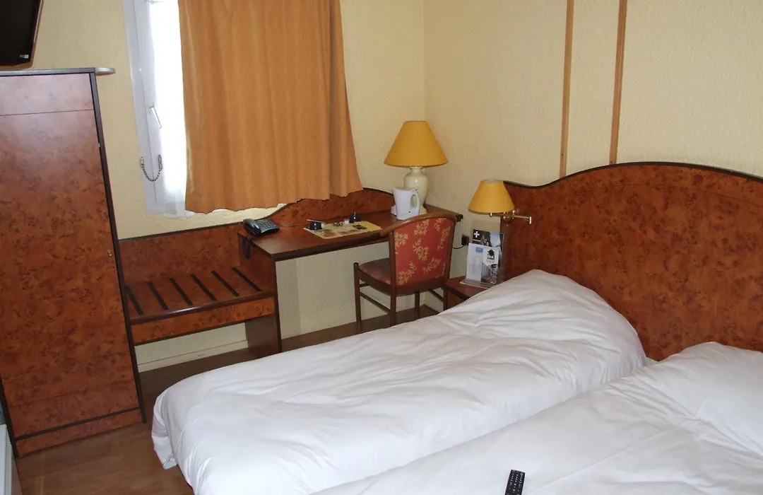 Logis Hotel & Restaurant & Bar Le Cottage-1