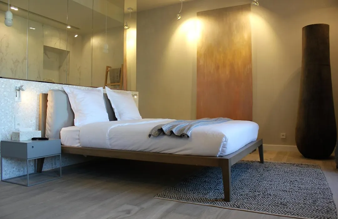 Les Suites Massena-1
