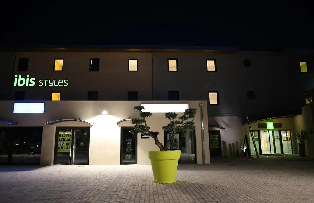 ibis styles Villeneuve Sur Lot-1