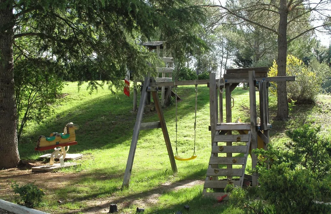 Résidence Miro, gîtes climatisés avec piscine et tennis-1