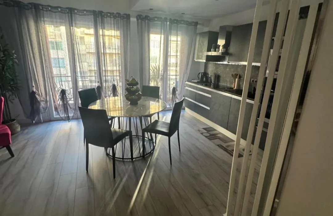 Gorgeous 2 Bedrooms Holiday Apartement-1