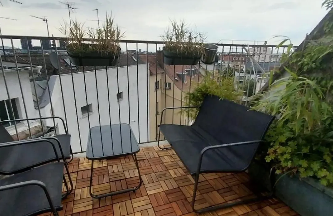 Suite Place De L'Etoile-1