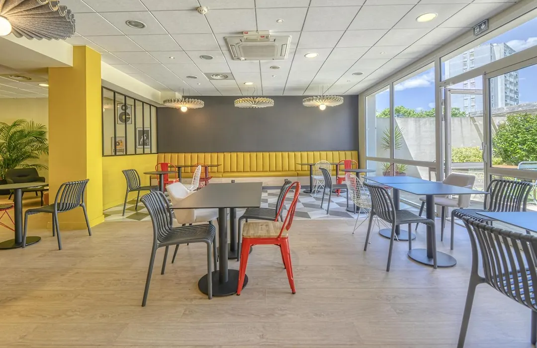 ibis Cholet-1