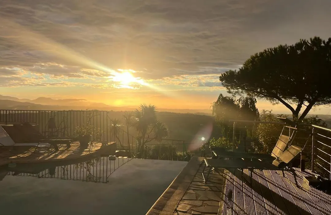 "Aux Balcons Du Riou" Avec Vue Mer 180 Degres-1