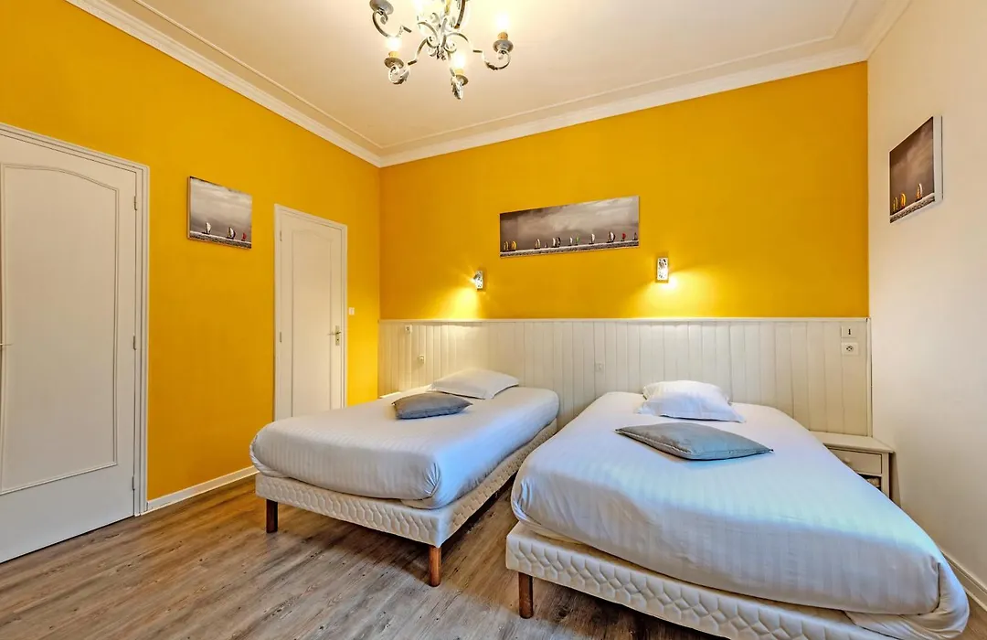 Logis Hotel De La Corniche-1