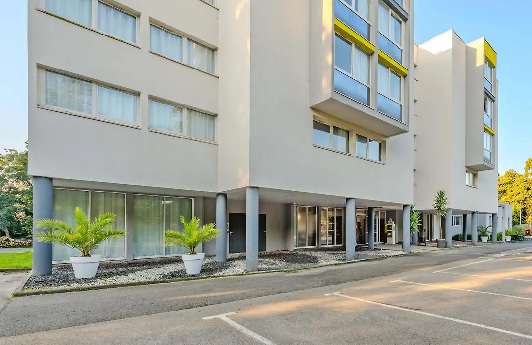 B&B HOTEL Brest Port du Moulin Blanc-1