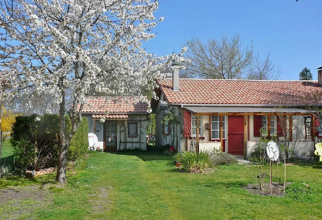 Guesthouse La Burle-1