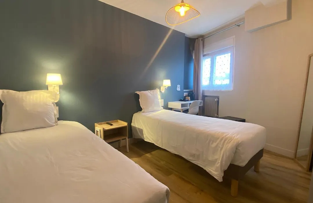 Hotel De Bretagne-1