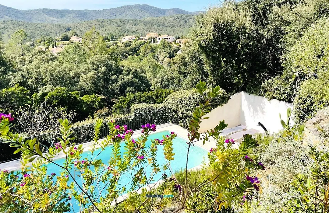 Les Romarins-1