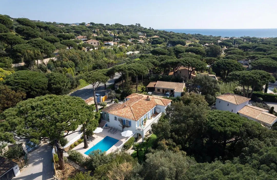 Luxury Family Villa With Large Pool, Garden & Outdoor Dining Near Beach, Domaine L'Oiseau Bleu In Sainte-Maxime-1