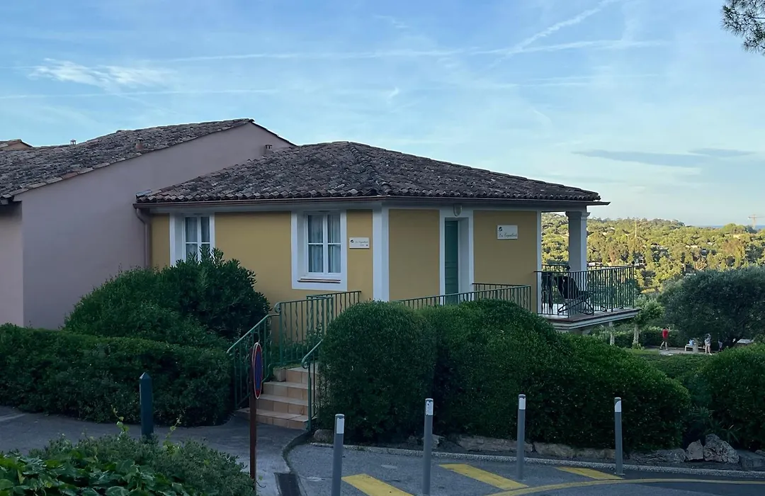 Appartement Les Restanques Du Golfe De Saint-Tropez-1
