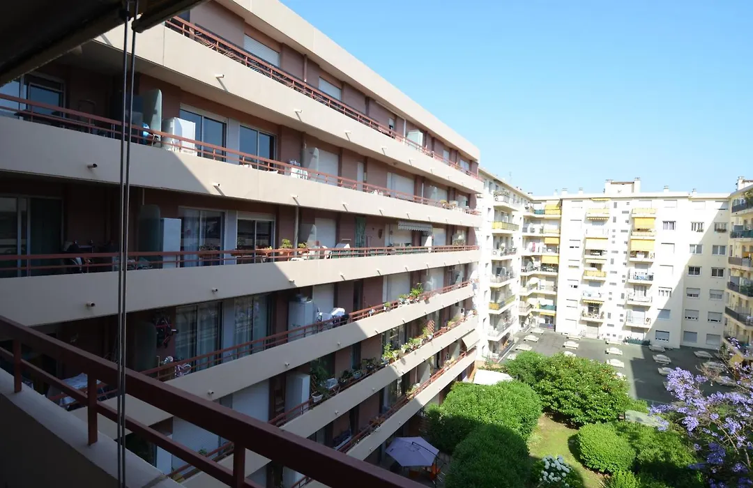Siena - Appartement 6 Personnes Avec Terrasse Et Jacuzzi Plein Coeur Centre-Ville Quartier Du Port De Nice-1