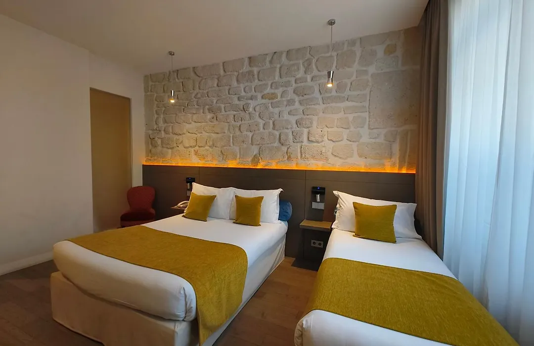 Familia Hotel-1