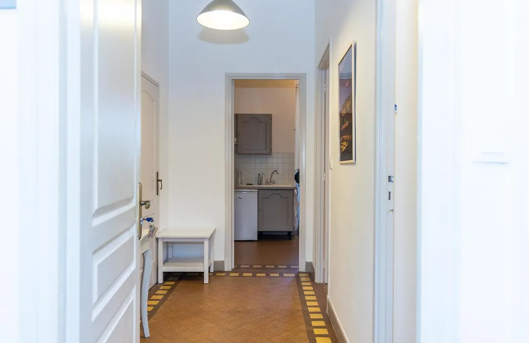 Appartement au Château Maravenne-1