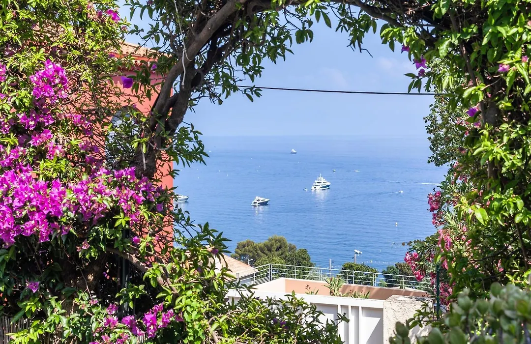 Elegant Seaside Villa In Eze-1