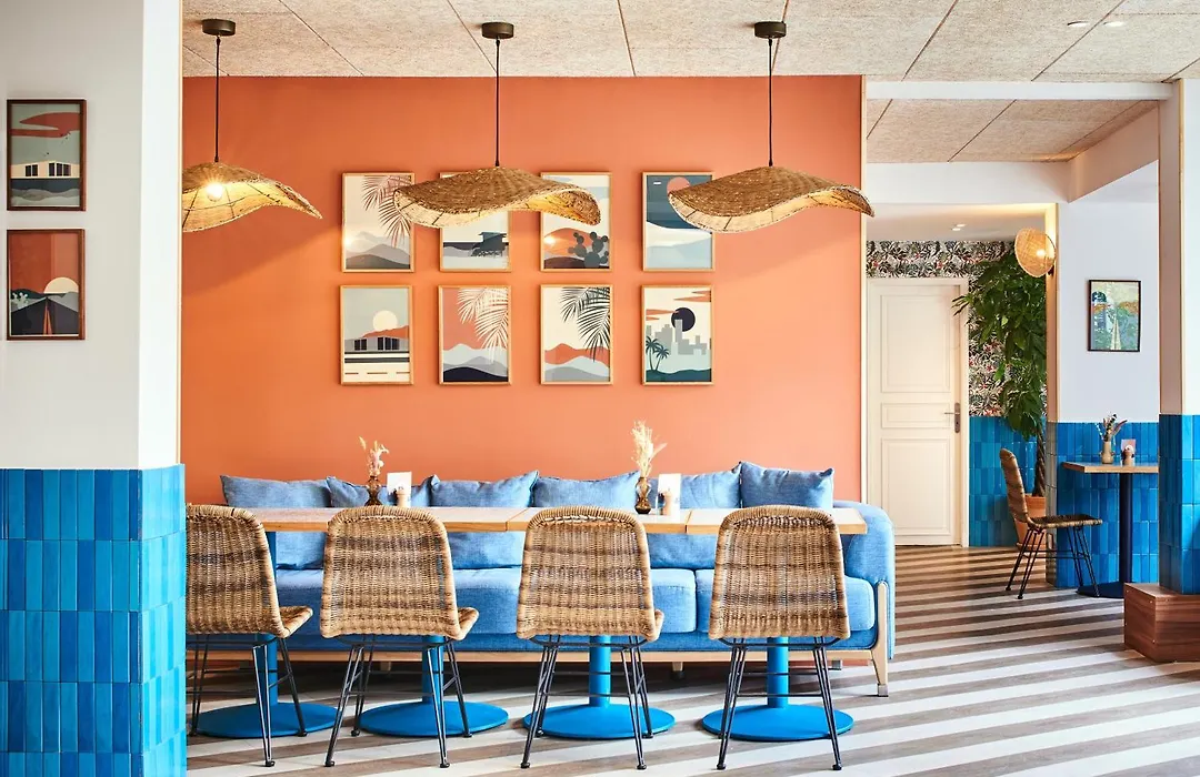 Hotel Chromatics & Restaurant Hill Club By Happyculture-1